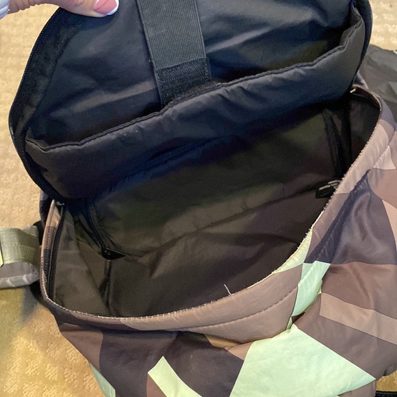 Go dash dot Maya backpack! Camo! Used - Picture 6 of 9